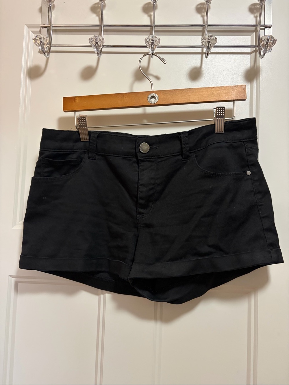 Tinseltown Black Cuffed Denim Shorts